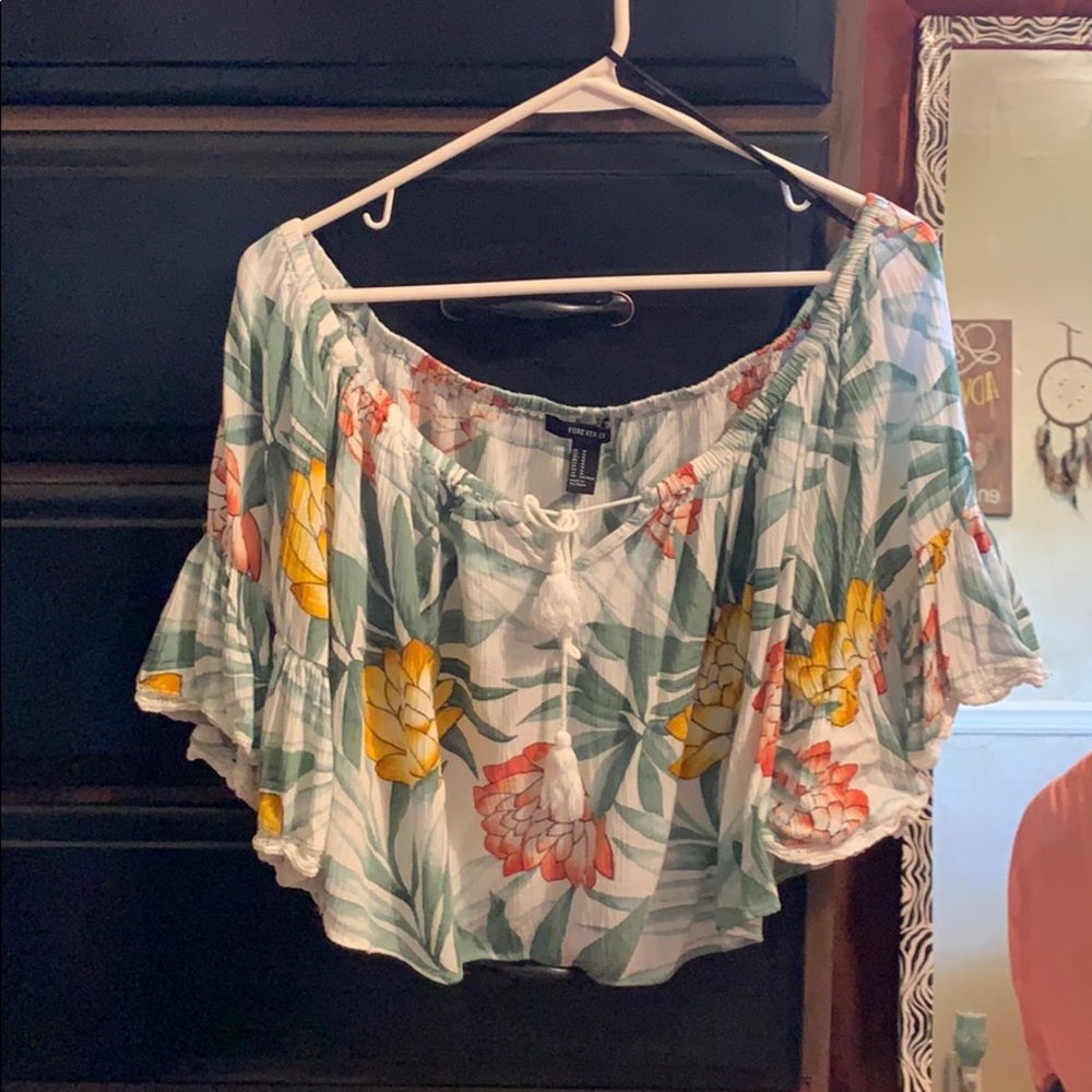 Off the shoulder summer shirt